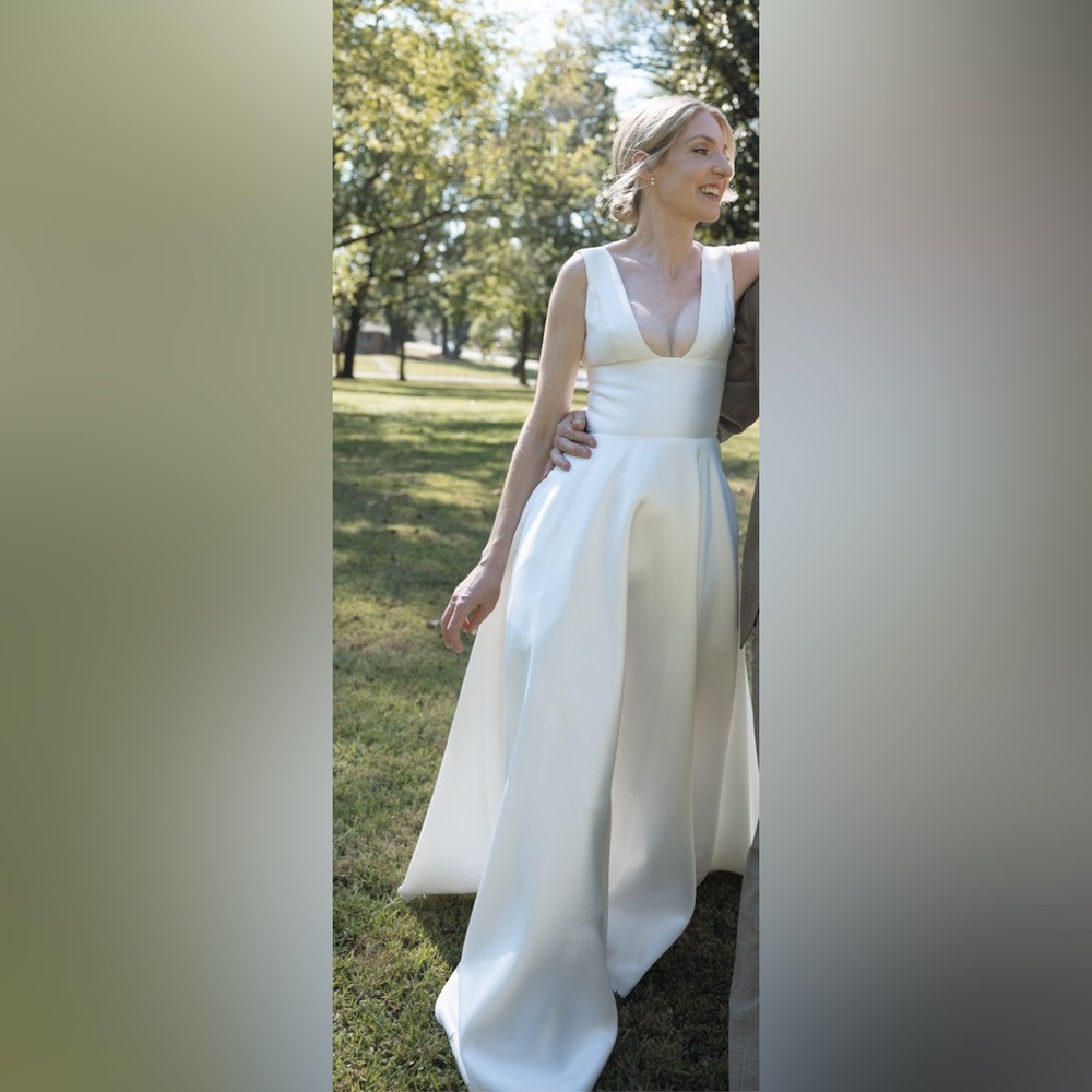 Sarah Seven Amara Gown - Pristine Condition - Picture 2 of 7